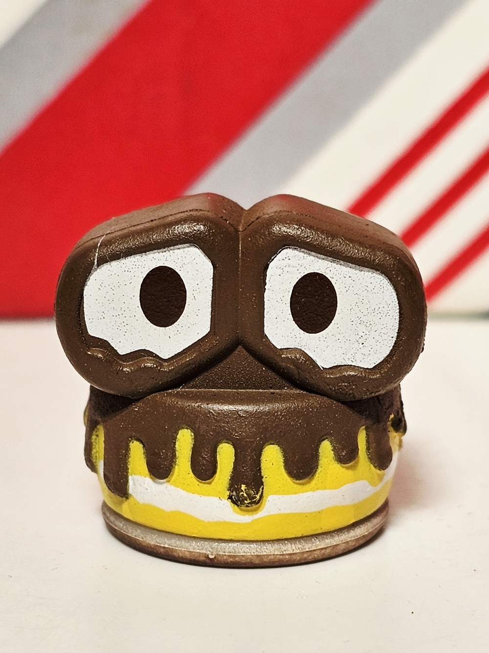 Disney Munchlings Mini Munch Series 1 - WALL-E Chocolate Dipped Sponge